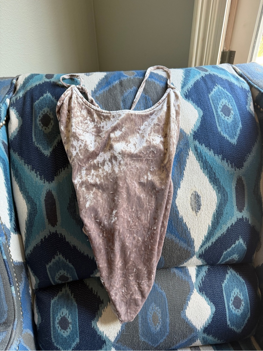 Full Tilt Crushed Velvet Scoop-Back Bodysuit in Mauve